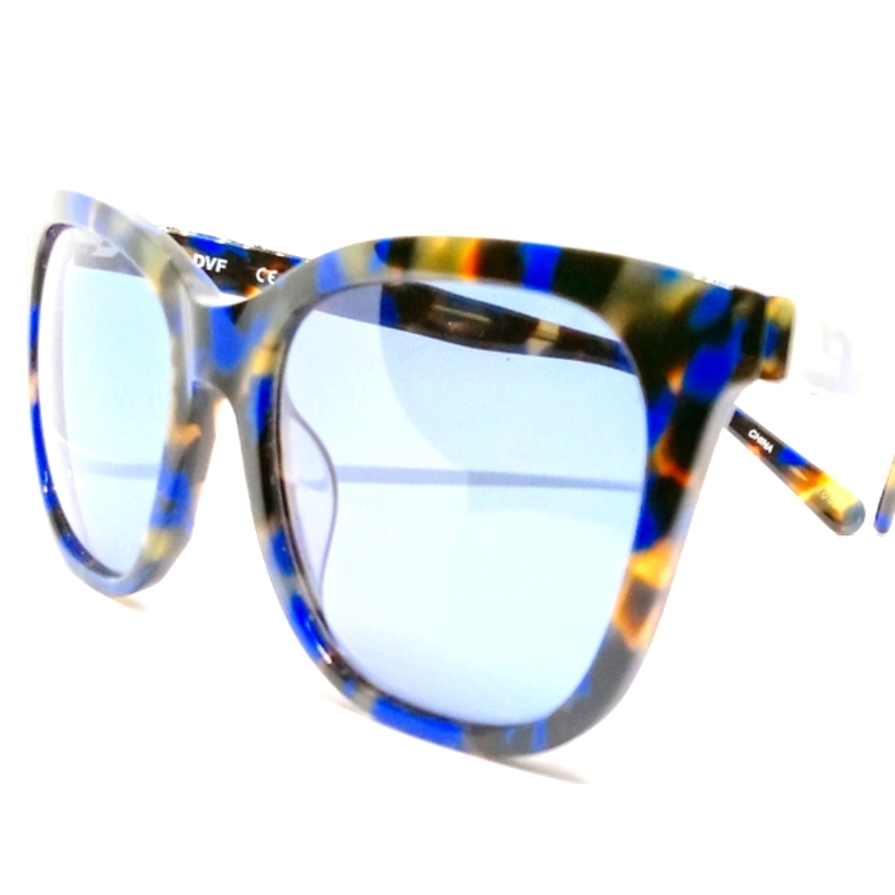 DVF "LEIGHA" SUNGLASSES WUTH NON-PRESCRIPTION LENS: